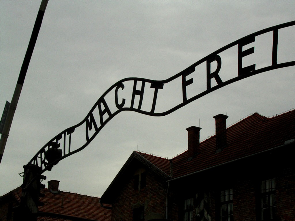 zbrodnia, naziści "Arbeit macht frei" Auschwitz